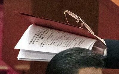 習近平不讓胡錦濤翻閱的神祕文件是啥？他當柯南看出端倪