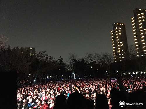 五月天  今晚high翻大安森林公園