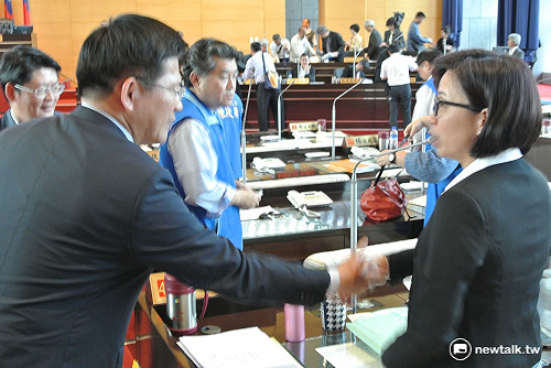 中市預算小刪4億4 藍營：以後市長議長自己編