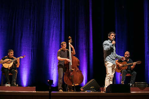 葡萄牙法朵天王  卡麥尼明首次登台演唱