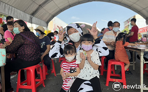 柳營牛奶節熱鬧登場  王宣貿穿乳牛裝扮「最牛候選人」