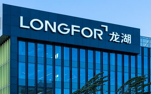 中國女首富辭任龍湖董事 公司股價大跌40% 吳亞軍 : 沒什麼可擔心的!