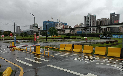 新北高灘地停車場開放使用