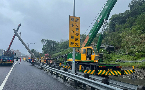 國1走山原因找到了！高公局：預計11/4恢復通行