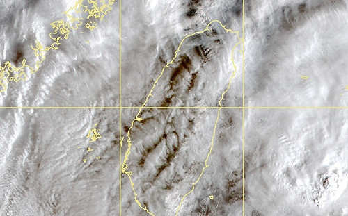 宜蘭人崩潰！今日雲層穩定陽光露臉  鄭明典：宜蘭仍有雨
