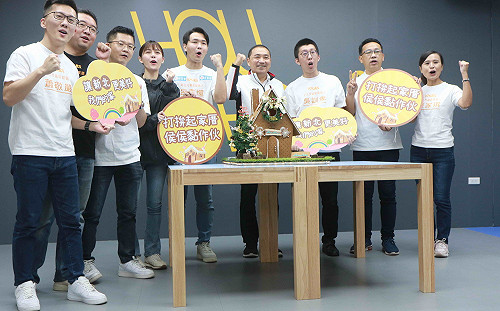 侯友宜做薑餅屋挺新北議員選將 8新人做伙打拚起家厝