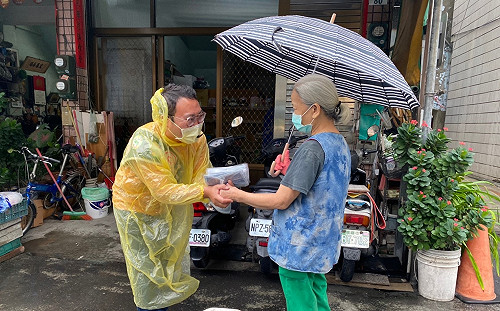 陳麗娜風光成立競總  邁盟黃彥毓諷「國民黨青春的葬禮」