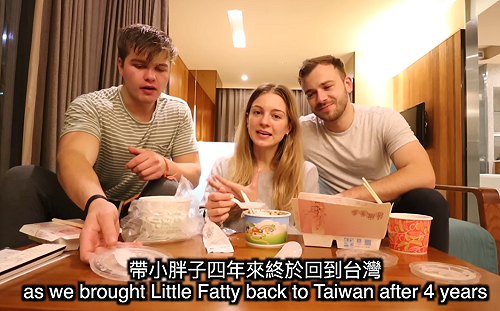  百萬YouTuber莫彩曦帶弟弟「回台灣」！網感動：歡迎回家