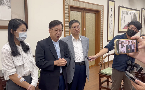 高虹安「身心俱疲」吊點滴住院?張雅琴說重話痛批:站著茅坑不拉X