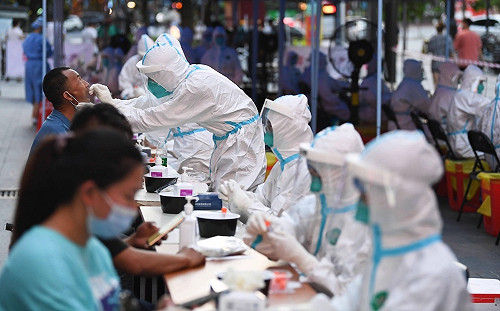 美媒揭中國解封內幕 習近平政治決策凌駕公衛意見 導致數十萬人死亡