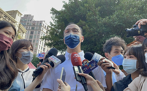 林佳龍借不到造勢場地哀打壓 朱立倫送暖:大家一起幫他找