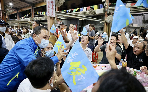 家禽家畜肉品聯合後援會成立 侯友宜憶起豬肉攤歲月：彷彿回到家