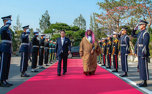 哥平常出門 就是這陣仗! 訪南韓 他包下400套房和一晚要價 51 萬總統房