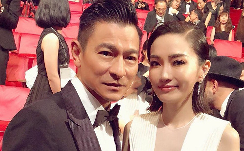 謝金燕4年前金馬獎「同框劉德華」！擁抱畫面曝光 