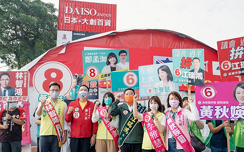 高雄青連線議員訴求優質連任  喊話「四年前投票的一票都不能跑」