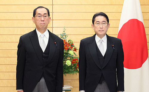 日總務大臣涉及資金醜聞請辭 岸田 1 個月換 3 閣員民調下滑