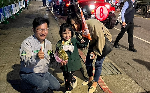 新店中和車掃市民熱情超乎預期 林佳龍：衝高投票率拚勝選