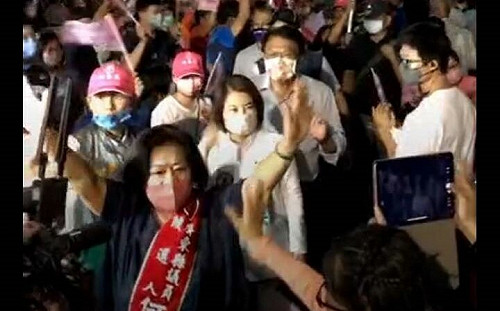 網傳潘孟安、周春米輔選藍議員影片 民進黨黨部：似蓄意拼湊追查到底