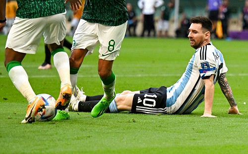 世足／世界第3的阿根廷落敗！梅西被辱罵膽小鬼