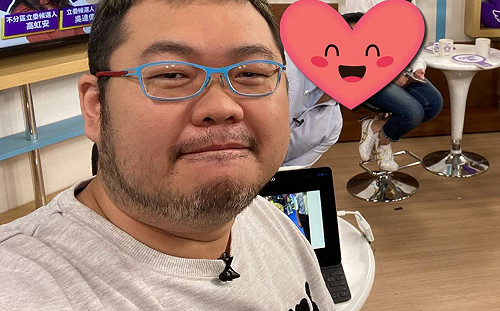 被酸感謝讓高虹安當選 四叉貓吃雞排反嗆：恭喜民眾黨寄生新竹市府