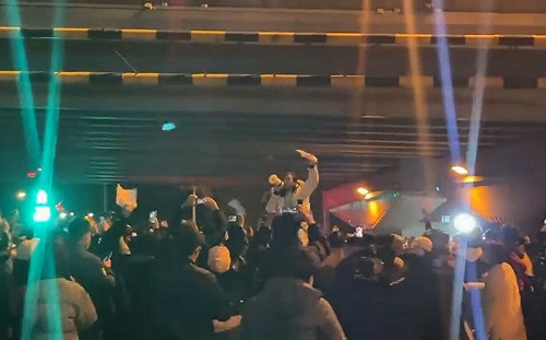 (影)中國抗議潮蔓延武漢北京南京成都上海 民眾反獨裁：我們要民主