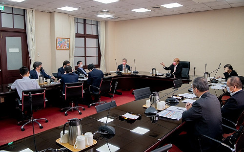 召開擴大防疫會議 蘇揆：疫後正常生活進入新的里程碑