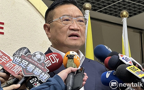 柯文哲痛罵藍綠聯合污錢 議員憤怒反嗆 