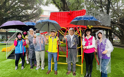 新北三重厚德公園整建啟用 與大樹一起森呼吸