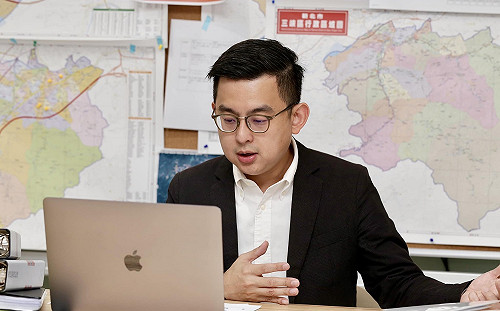 為「塞自己人」與高虹安大吵？柯文哲喊告祭旗 卓冠廷嗆：轉移焦點老招