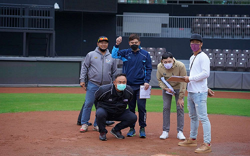 這次真的做到了？新竹棒球場改善後 日本大學軟式棒球隊今來開箱