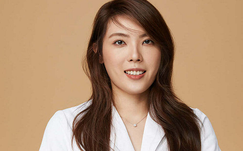 理科太太推「諮商筆記」開嗆酸民惦惦 醫質疑：犯了愛莉莎莎當時的錯