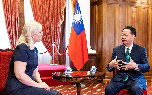 吳釗燮接受以色列網路意見領袖專訪 盼以台建立更緊密雙邊關係