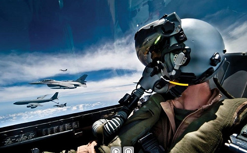 （影）提升態勢感知能力 「超級大黃蜂」加入「聯合頭盔瞄準系統」