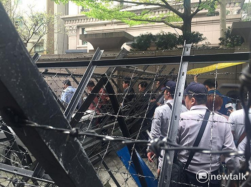 柯文哲反對人肉盾牌  拒馬怎麼擺待討論