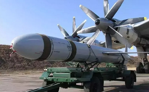 軍費爆增4倍! 打破「專守防衛」針對中國 日本部署戰斧導彈 還提到台灣….