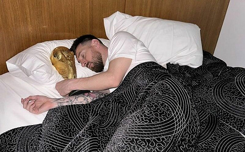 梅西金盃床照太神!4400萬人瘋朝聖