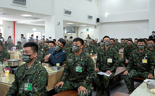 兩岸專家：兵役恢復一年制 有高民意基礎支持且刻不容緩