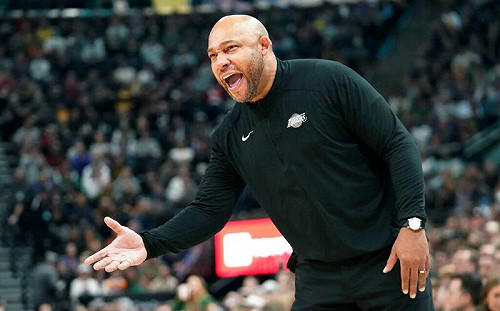 堅定使用小陣容　湖人主帥說明原因