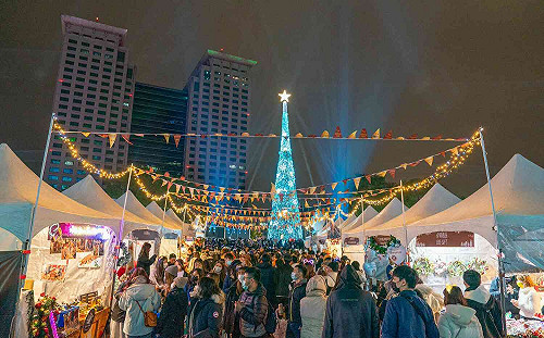 新北歡樂耶誕城創國際話題 魅力強襲社群部落客也瘋狂 