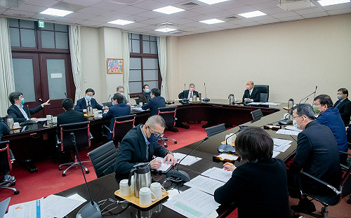 如臨大敵？蘇貞昌已拍板針對中國入境旅客篩檢 相關時程由指揮中心宣布