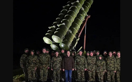 與科索沃暫時和解 塞爾維亞亮中國製防空導彈嚇北約