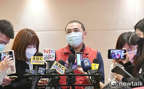 柯文哲自爆和郭台銘也見過多次 侯友宜：朋友間的往來蠻正常的      