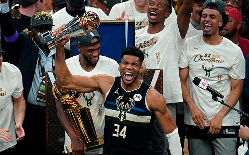 字母哥55分創新高！公鹿壓倒巫師