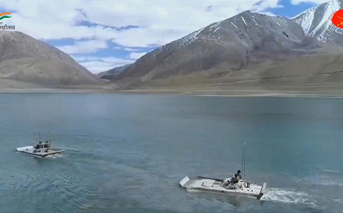 印軍在高原演練「海戰」！ 中媒預測偷酸：步兵戰車光渡湖就要「1小時」