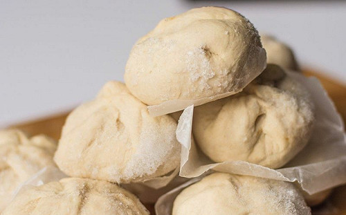 清貧男申請補助遭拒！拆穿父母假象