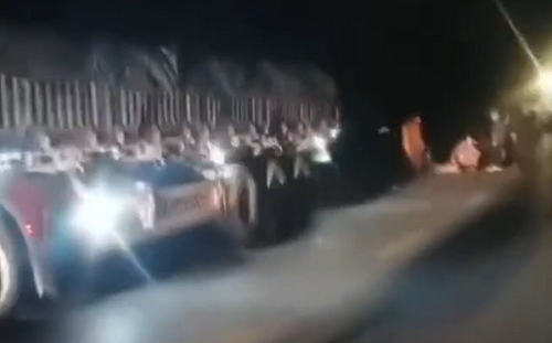 (影) 真的去送葬了！1人離世19人陪葬 南昌砂石車衝撞半夜出殯隊伍 