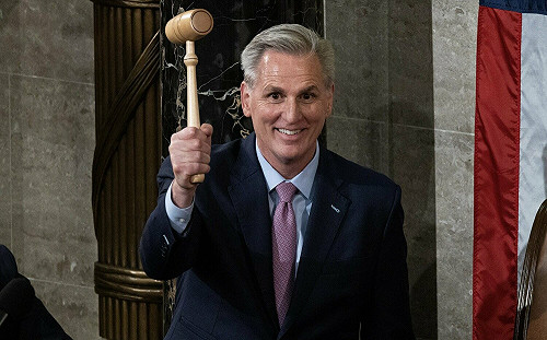 新上任美眾院議長麥卡錫 將對中國連揮這2記重拳......