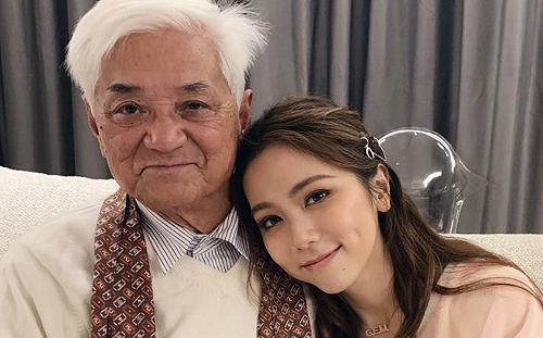 年前外公離世！鄧紫棋曝舊照悲痛喊：我會一直想念你