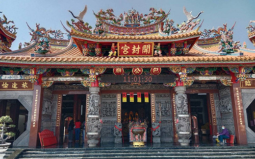 陳其邁陪同 賴清德1/27高雄5宮廟參香發福袋