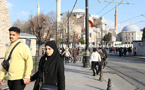 焚可蘭經掀怒火 美示警土耳其西式場所恐攻風險